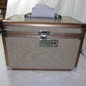 H-504 METAL/TIN MAKE-UP/TRAIN STORAGE CASE